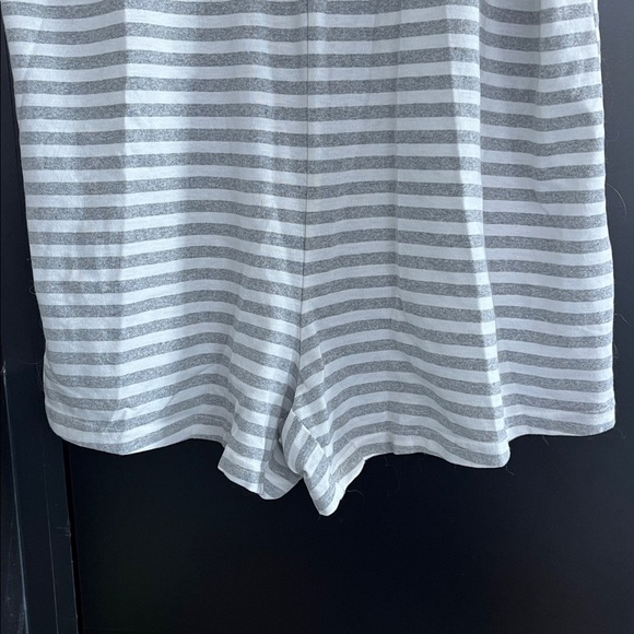 Sabo Striped Button-Front Shorts Romper – Size M - Picture 4 of 5